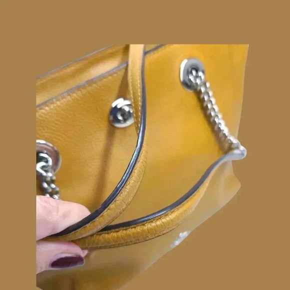 COACH Turnlock Chain Tote shoulder bag in camel - Picture 5 of 14